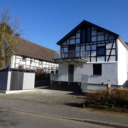 Exklusive, Kernsanierte Am Rursee Daire *