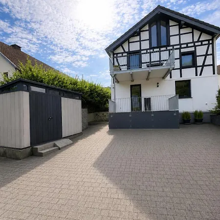 Exklusive, Kernsanierte Am Rursee Daire