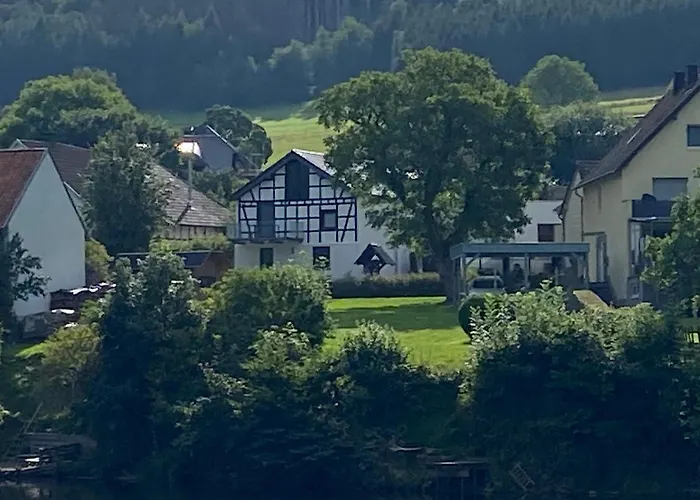 Exklusive, Kernsanierte Am Rursee *